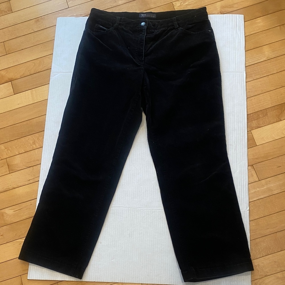 BRAX Black “VELVET DREAM” straight leg women’s Corduroy Pants/Trousers Size 14